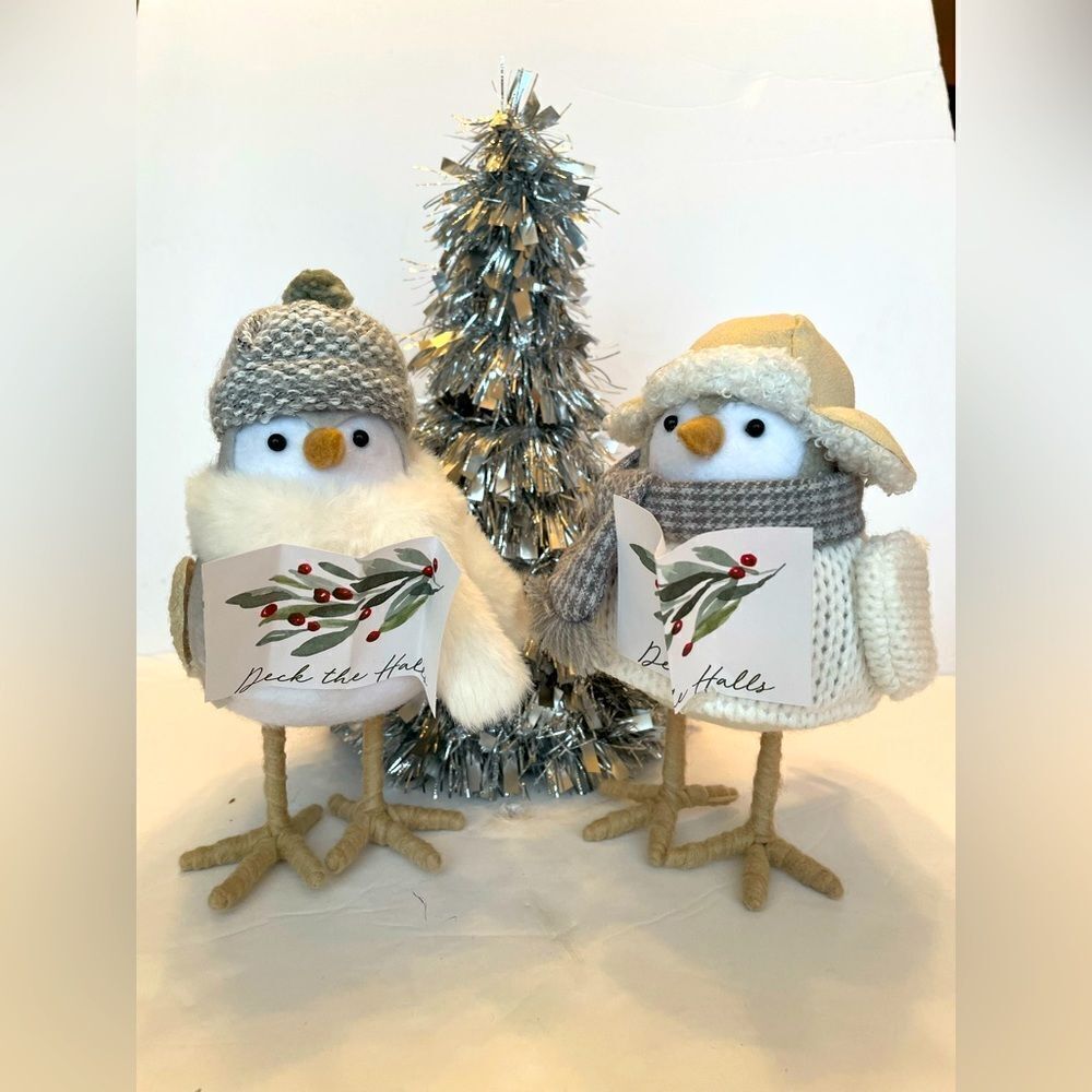 439A - CAROLING CHRISTMAS BIRDS